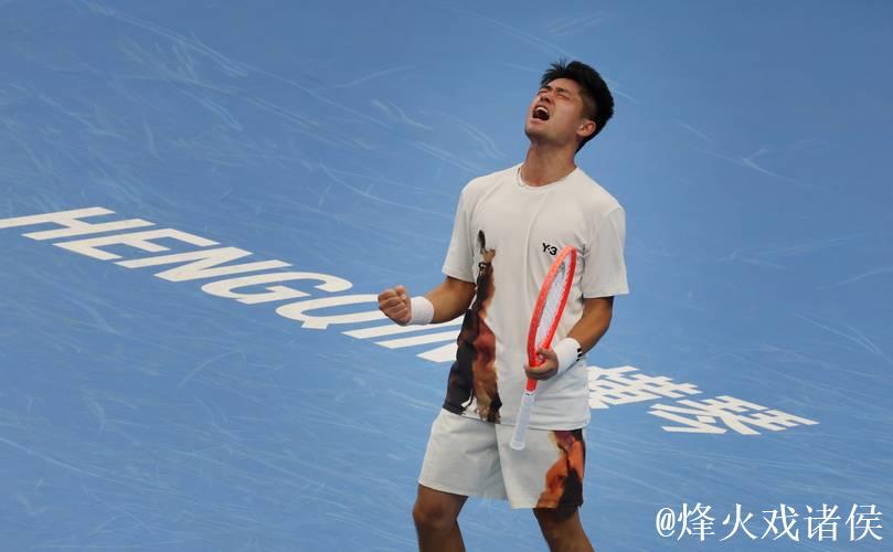 吴易昺力克商竣程 首次闯入全运会网球男单决赛并夺冠