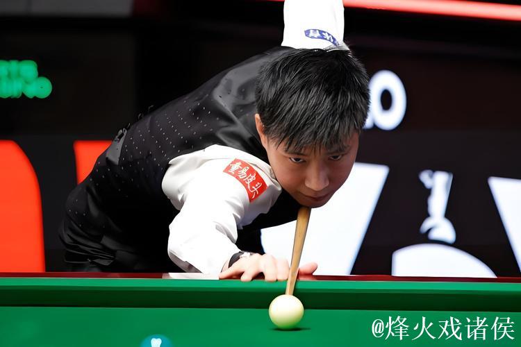 斯诺克英锦赛:赵心童6-1完胜龙泽煌 挺进16强 斯诺克英锦赛:赵心童6-1完胜龙泽煌 挺进16强